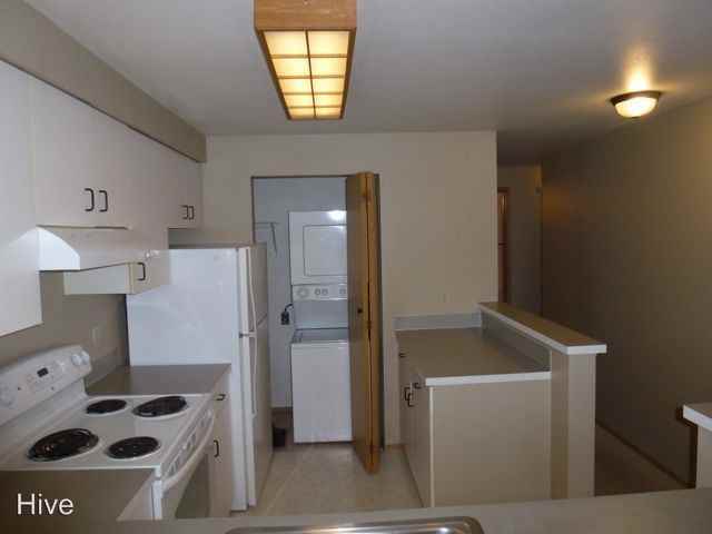 4459 Fremont Ave N - Photo 3 of 13
