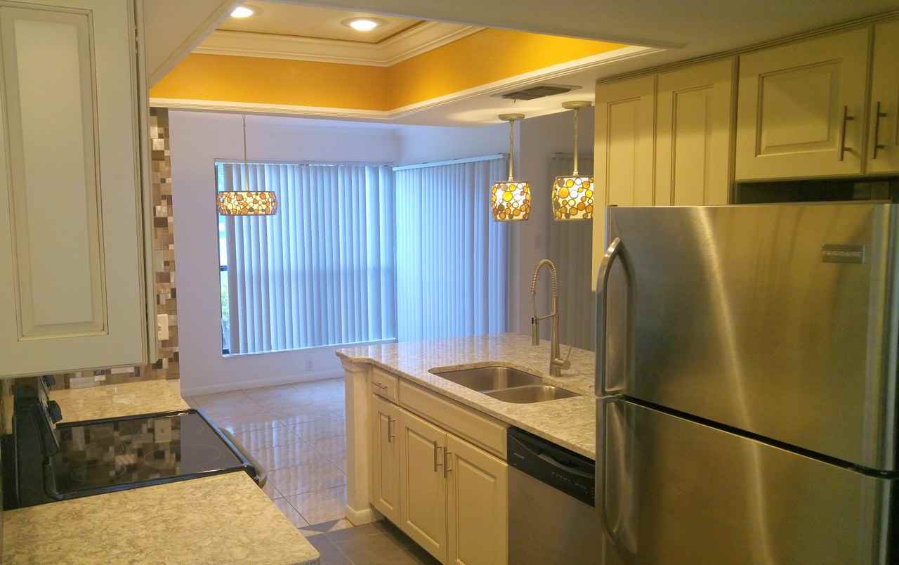 1302 Stearman Ct - Photo 2 of 13