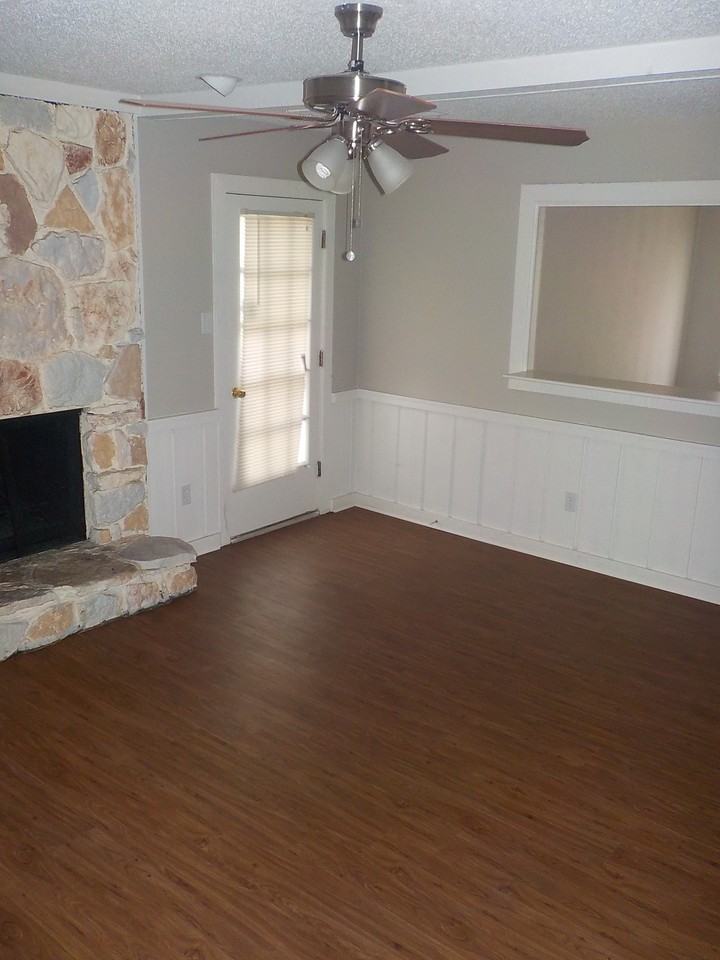 6181 Scarlet Leaf Dr - Photo 2 of 9
