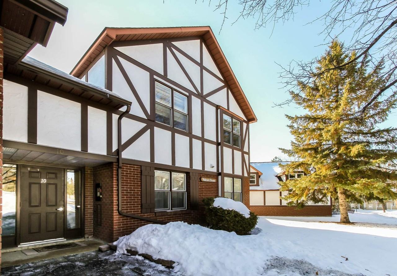 14-6 Stonehill Ct #10D - Photo 2 of 22