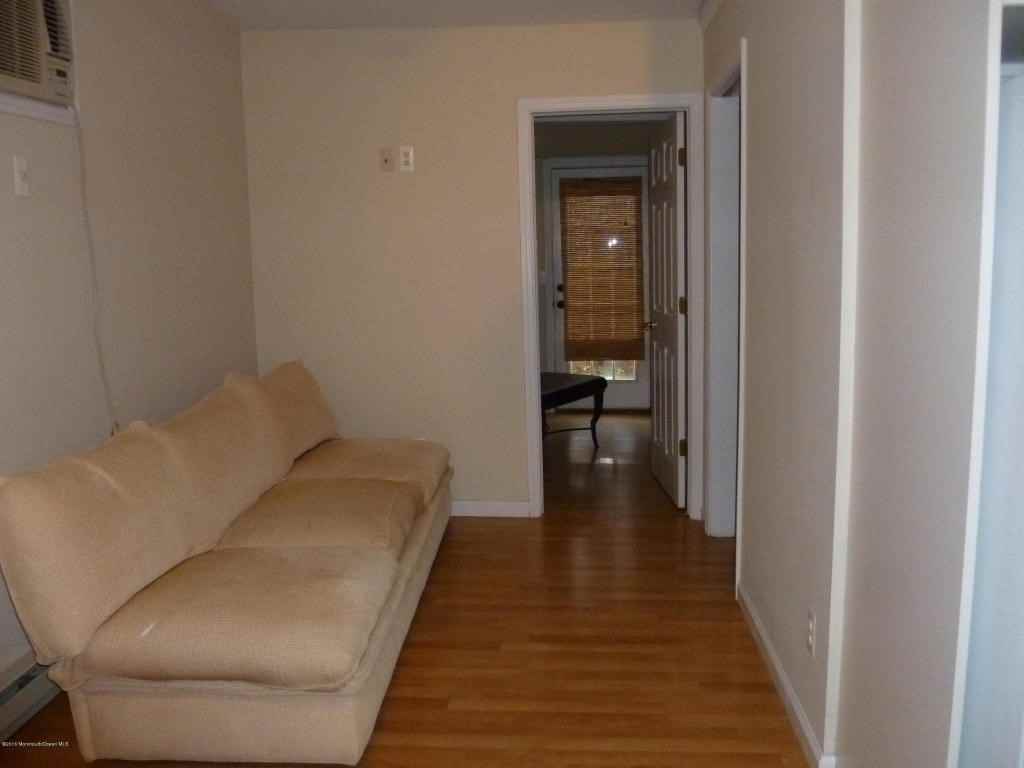 1724 Newman St - Photo 3 of 6
