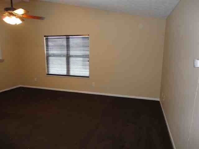 2080 Quarter Path Rd - Photo 3 of 14