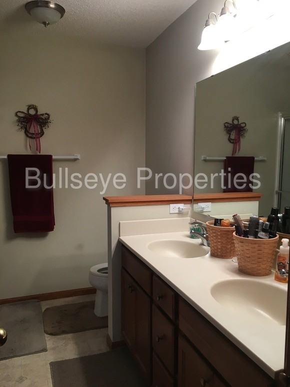 6641 E Oak Dr - Photo 3 of 21