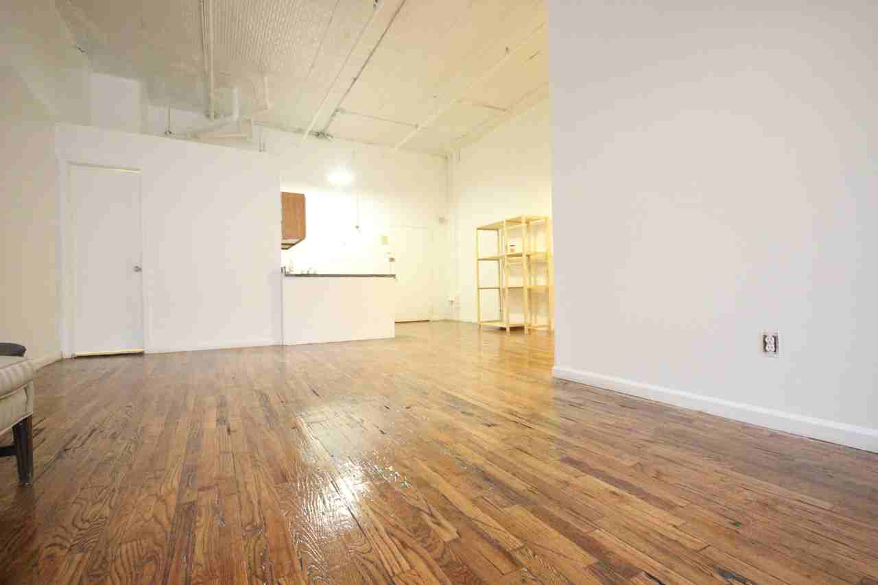 255 McKibbin Street #404