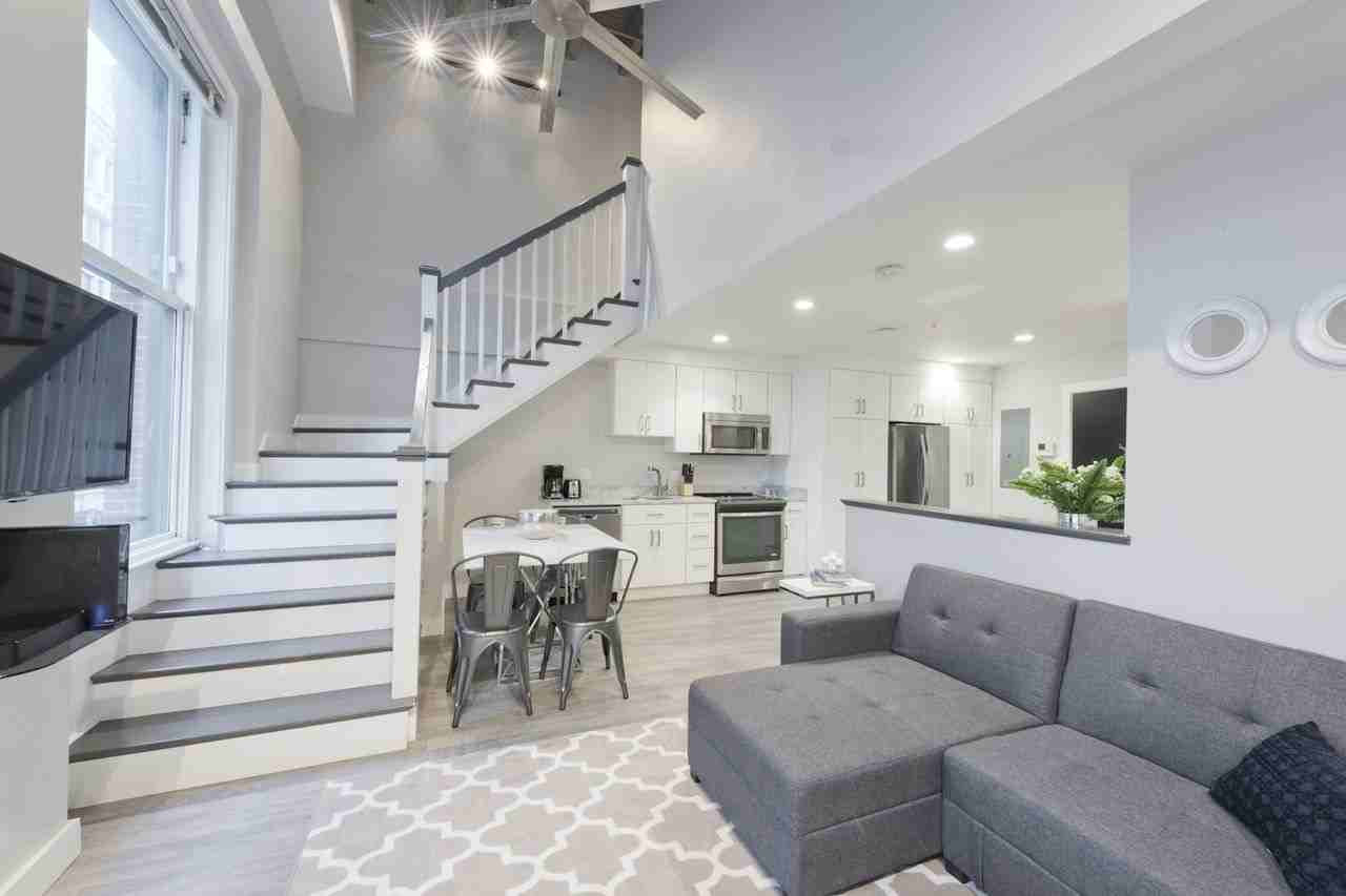 Washington Street & Essex St. #403