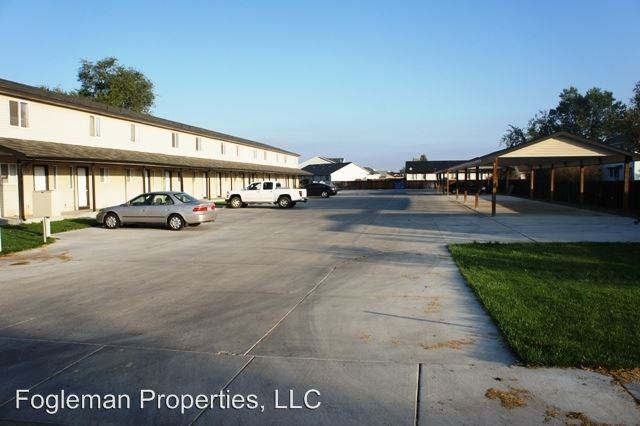 Foster - Photo 2 of 16