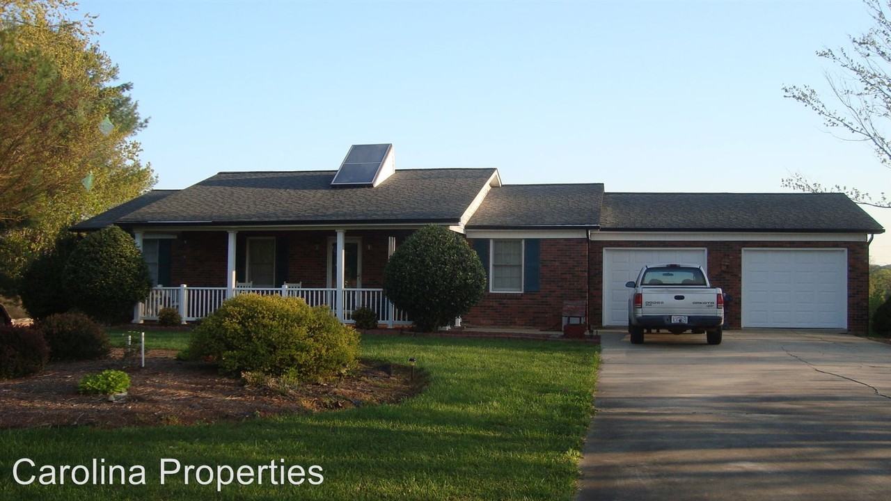 173 Jim McCarter Rd - Photo 2 of 30