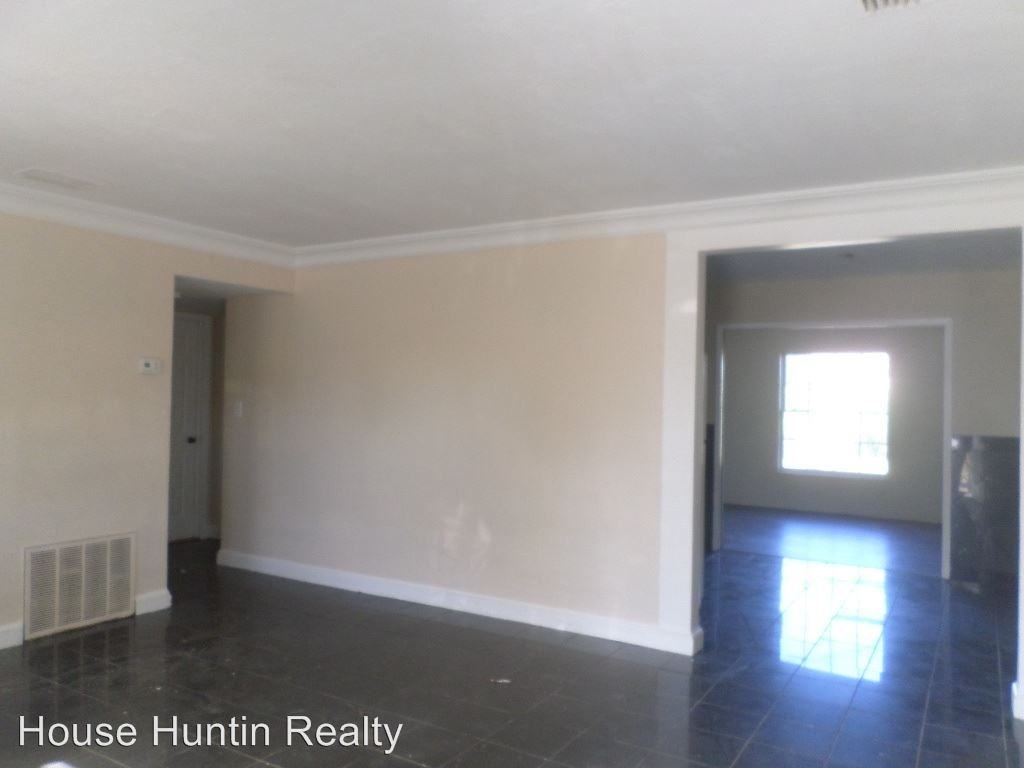 5237 Hemlock Dr - Photo 2 of 3