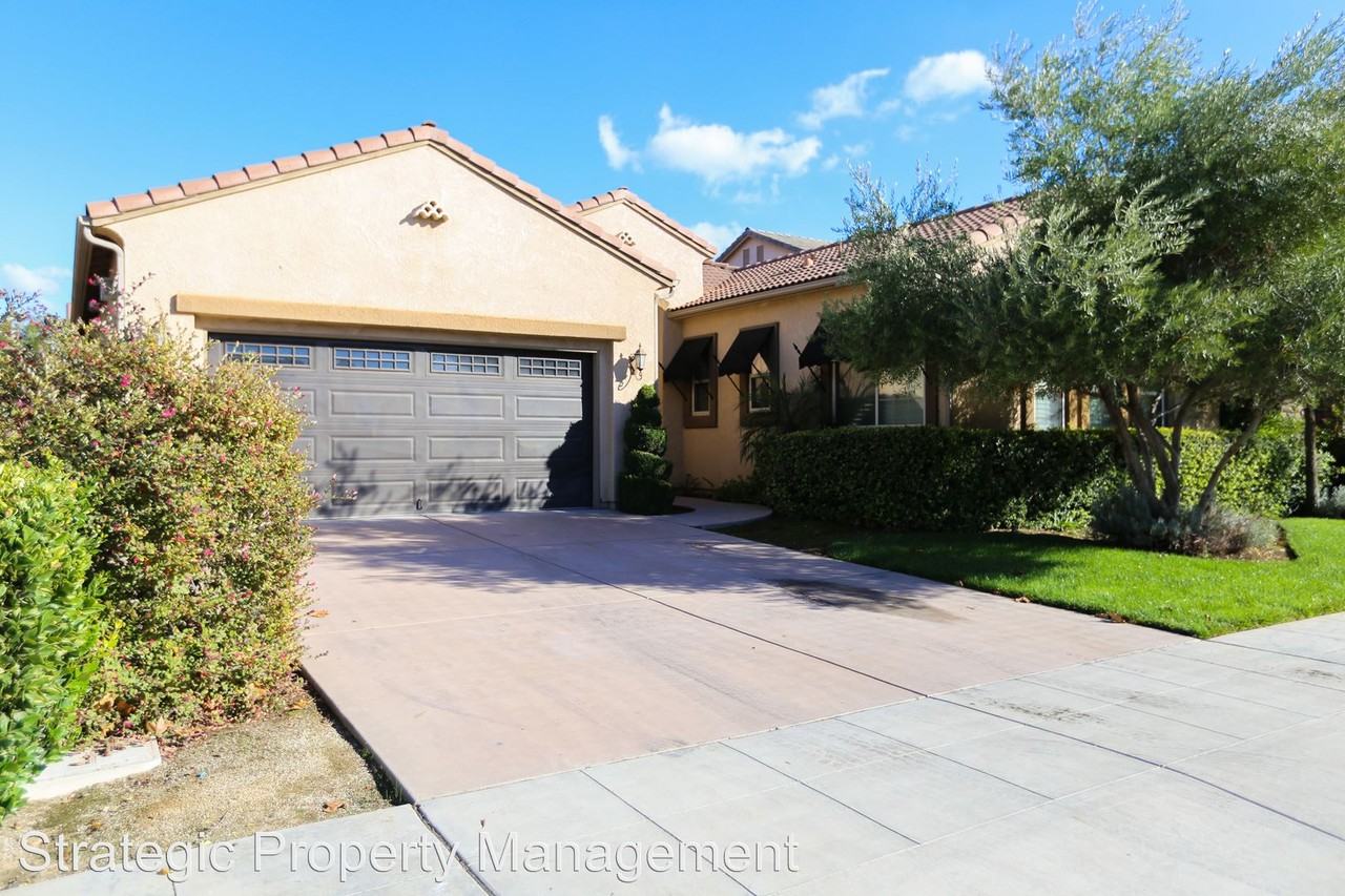 5848 N La Paz Ave - Photo 2 of 32