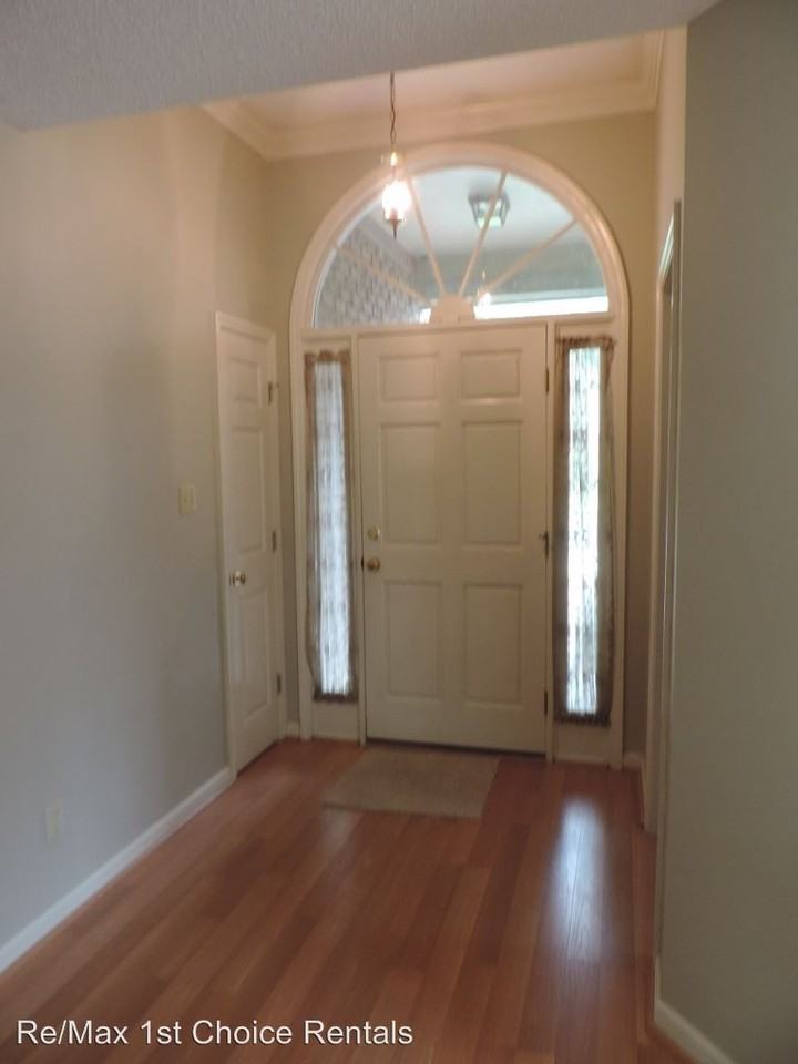 5 Bellingrath Ct - Photo 2 of 16