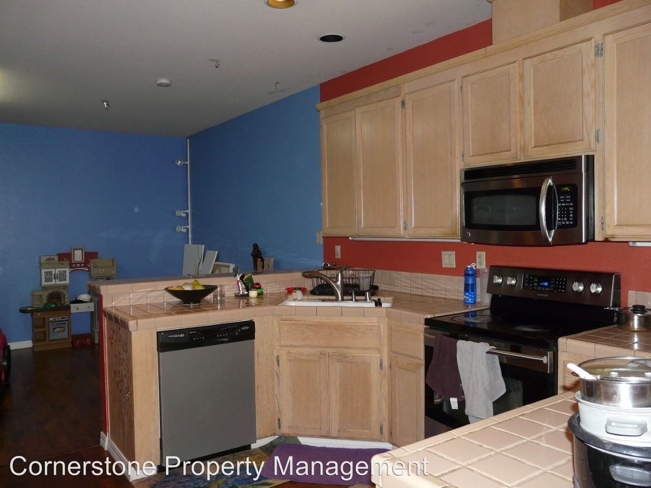 2604 Heritage Park Cir - Photo 3 of 15