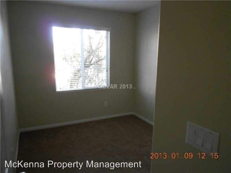 1311 Gingerbread Man Ave - Photo 2 of 17