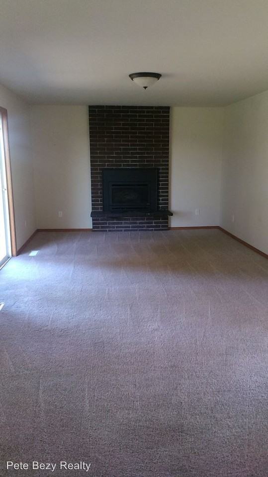 17835 Gibson Rd SW - Photo 3 of 12