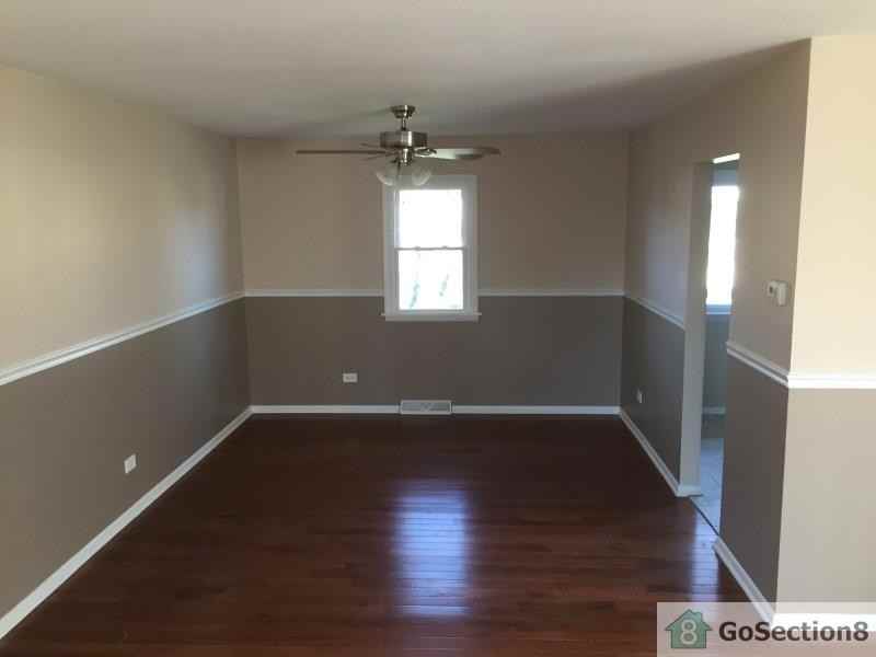 15529 Elm St - Photo 3 of 3