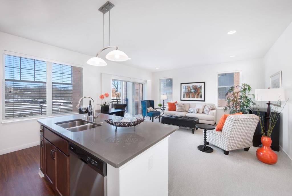 Wells Street Station - Photo 2 of 20