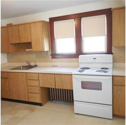 140-174 Stout Ave - Photo 2 of 6
