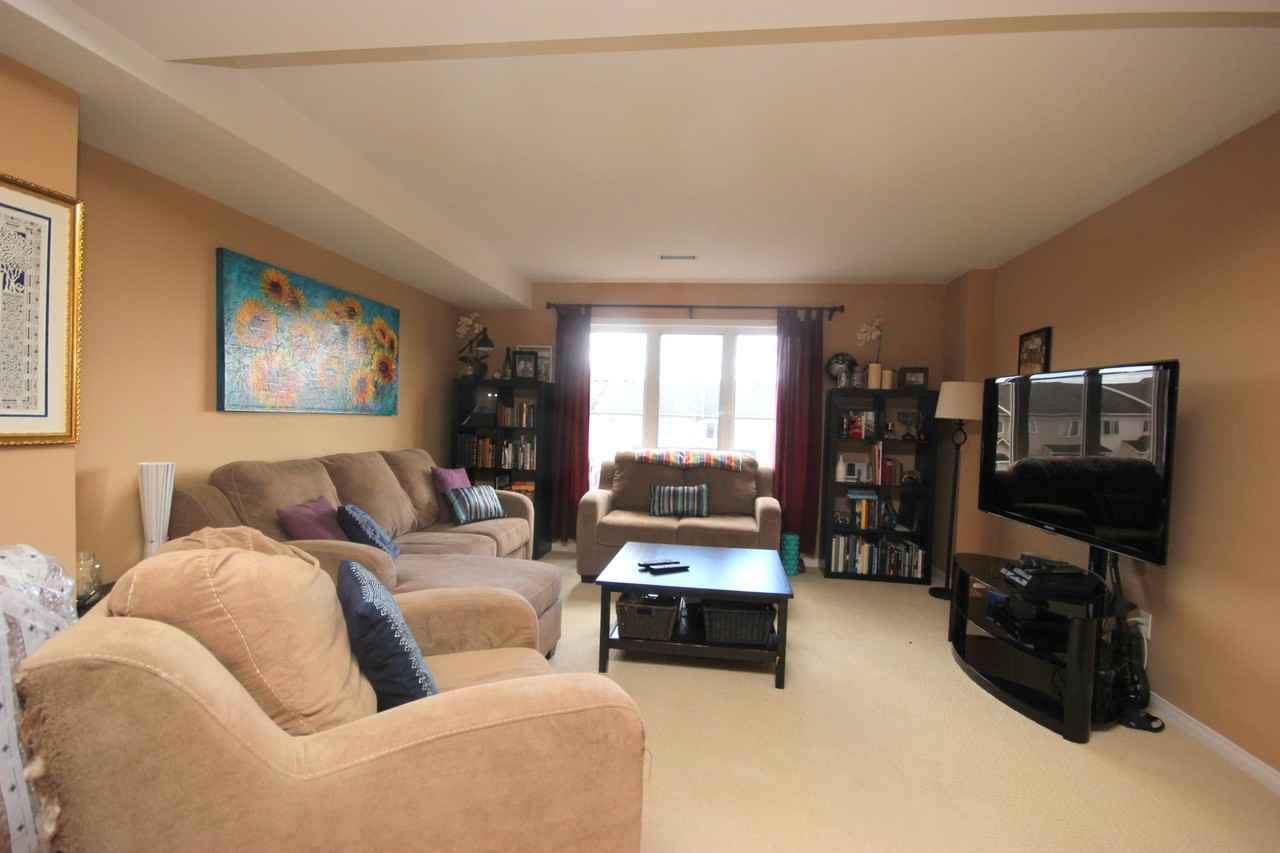 69 Bonfield Private - Photo 3 of 12