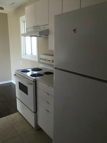 8326-8402 29 Ave NW - Photo 2 of 9