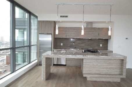 8 Charlotte Street #2306