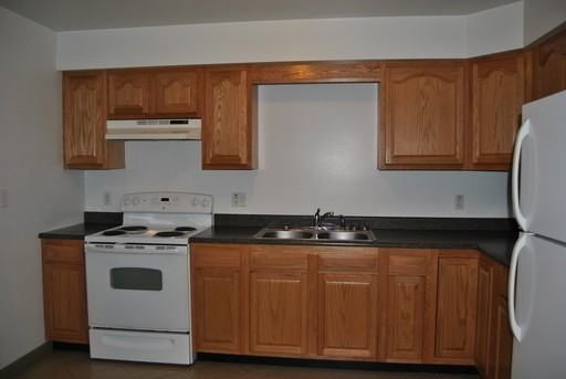 220-200 Peach St - Photo 3 of 8