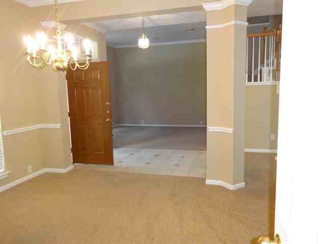 5723 Eldridge Glen Dr - Photo 2 of 13