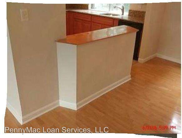 46 Pine Tree Dr - Photo 2 of 3