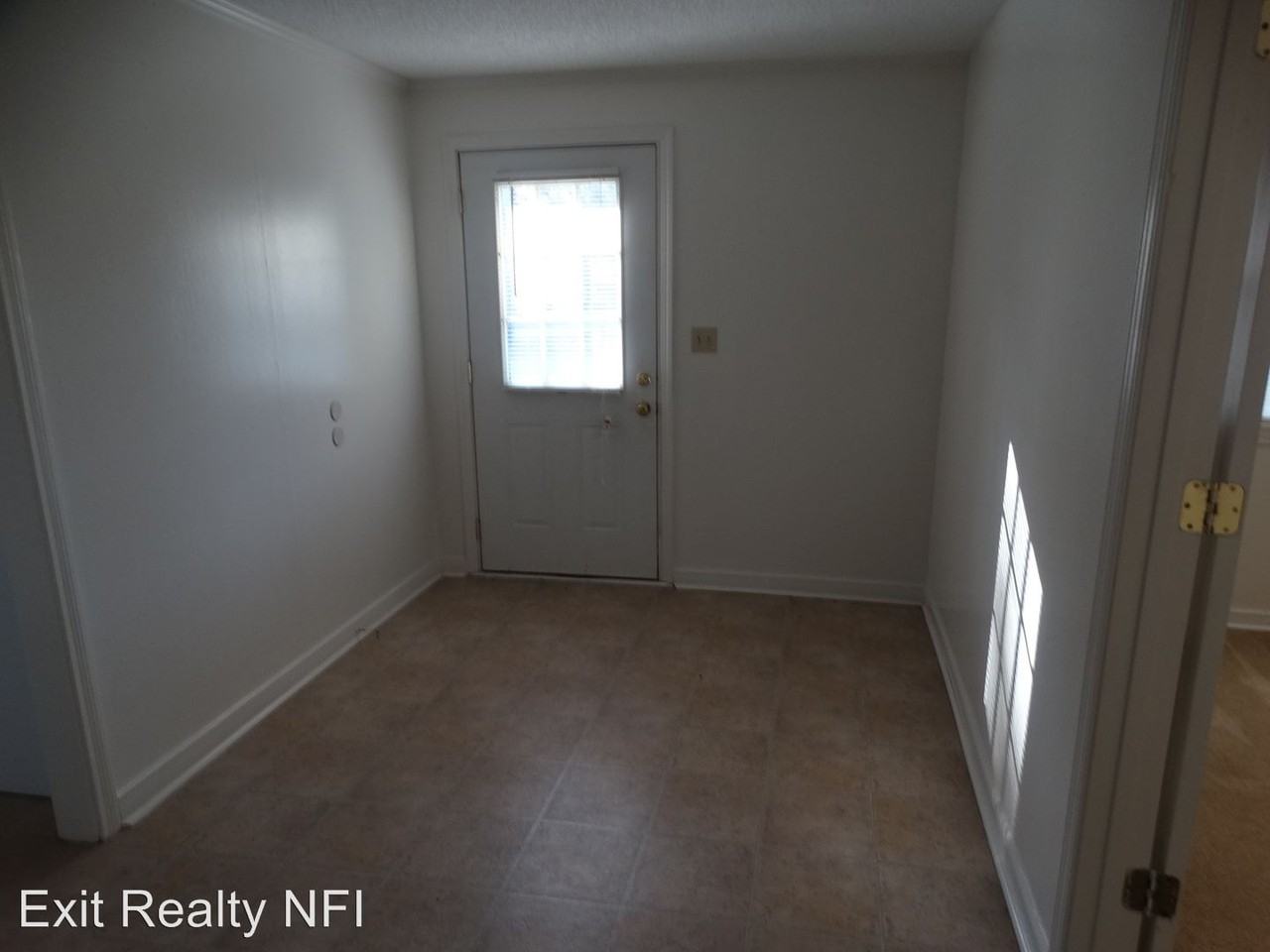 438 Okaloosa Ave - Photo 2 of 15