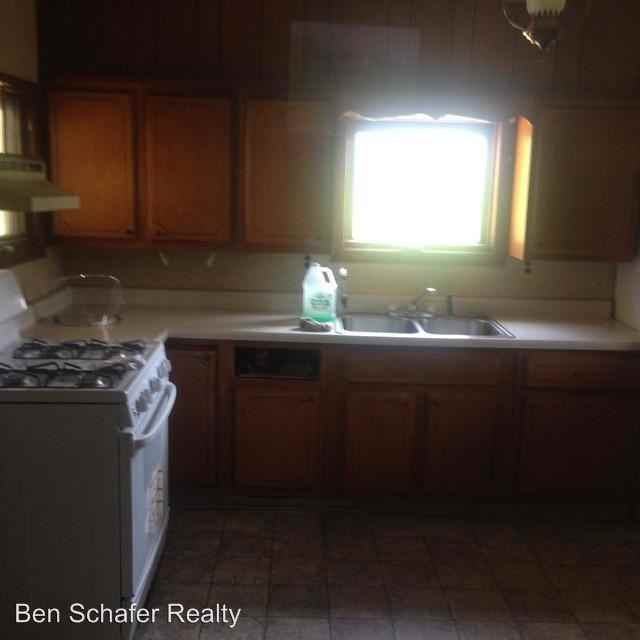 100-108 N Main St - Photo 2 of 8