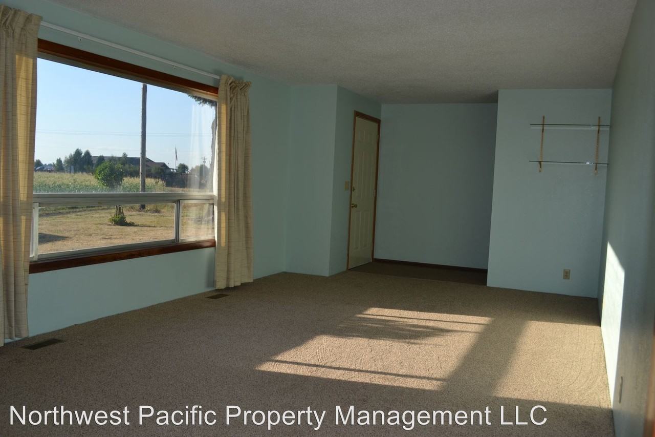 11826 Stayton Rd SE - Photo 2 of 14