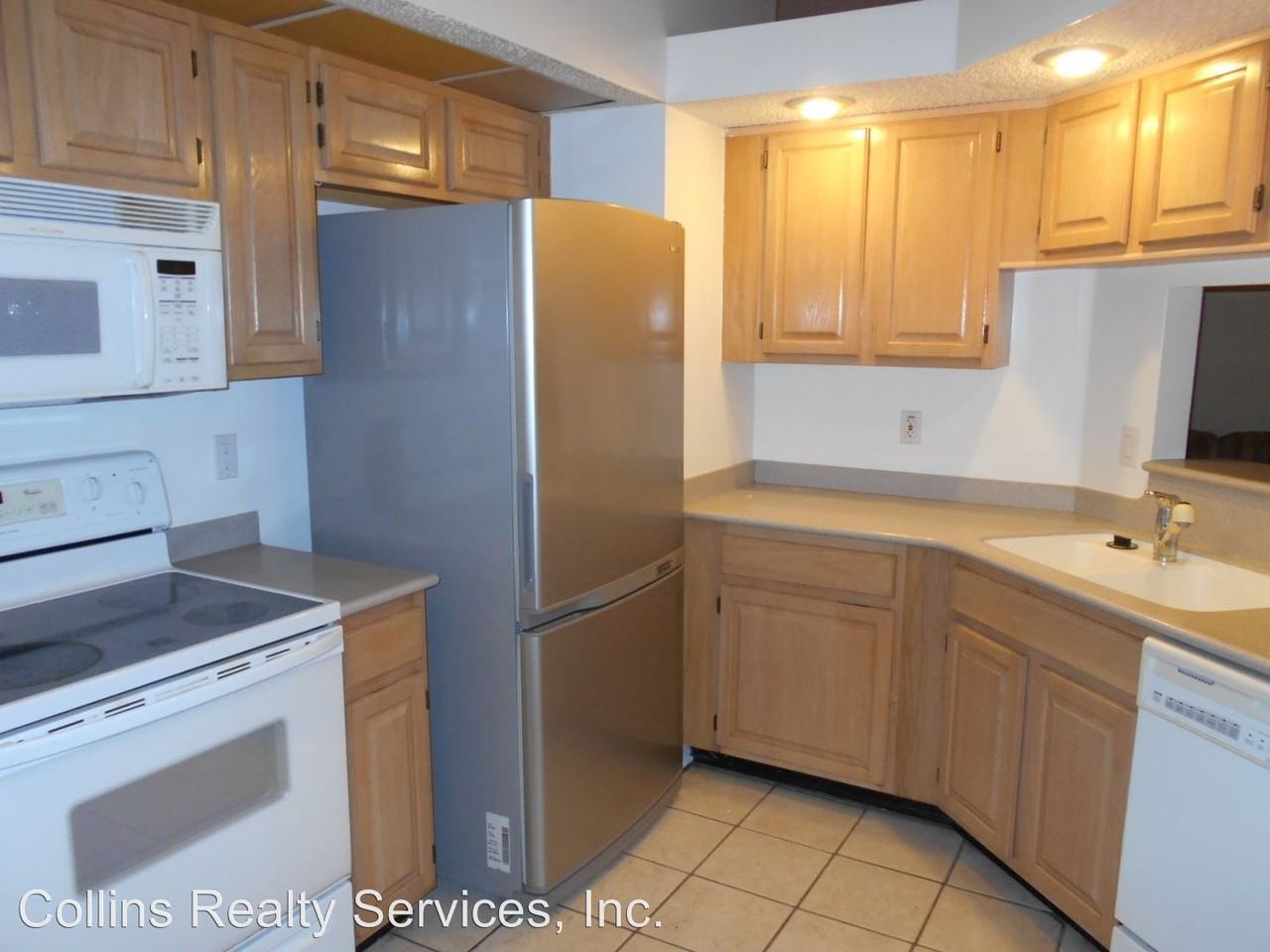 8066 Dickie Dr - Photo 3 of 12