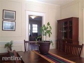 411 Washington St - Photo 3 of 8