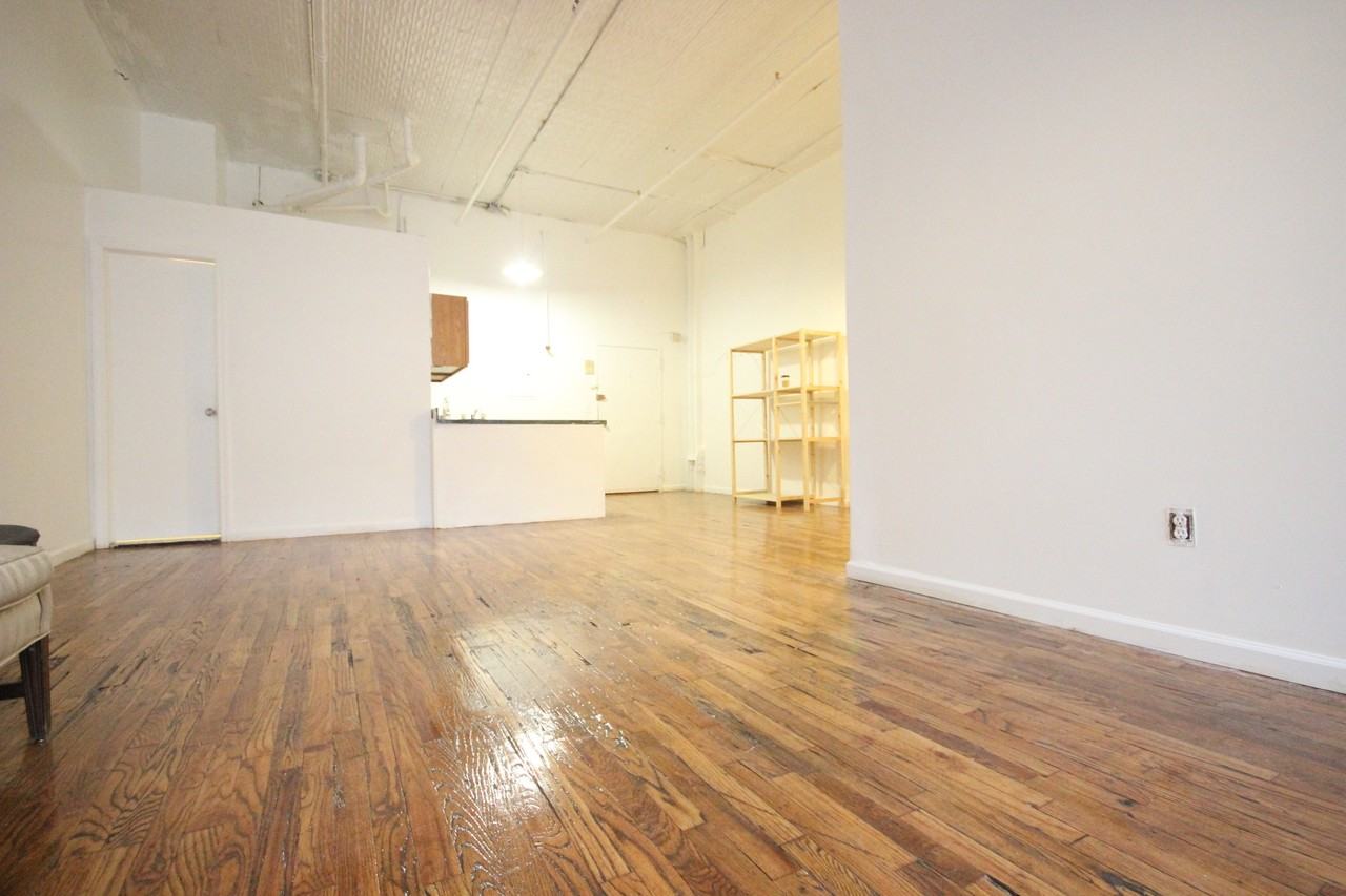 255 McKibbin Street #303