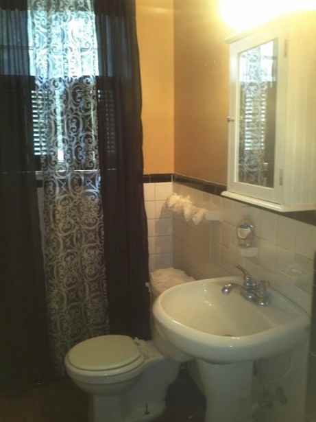 3271 Gilmer Ave - Photo 3 of 10