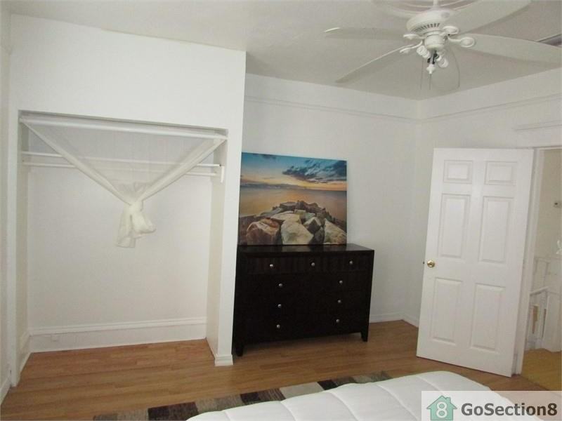 923 E 20th Ave - Photo 3 of 10