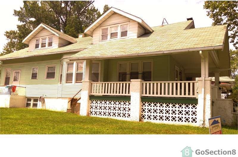 185 Elm Ave - Photo 2 of 12