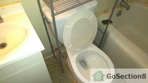 185 Elm Ave - Photo 3 of 12