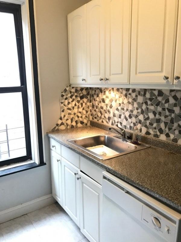 363 363 Edgecombe Ave #54 - Photo 3 of 8