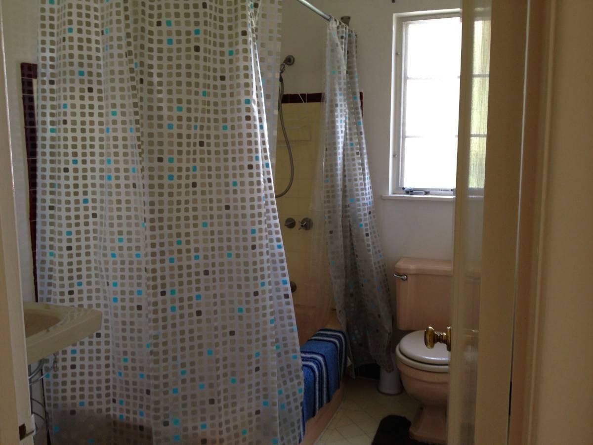 1815 Arch Street #204 - Photo 3 of 11