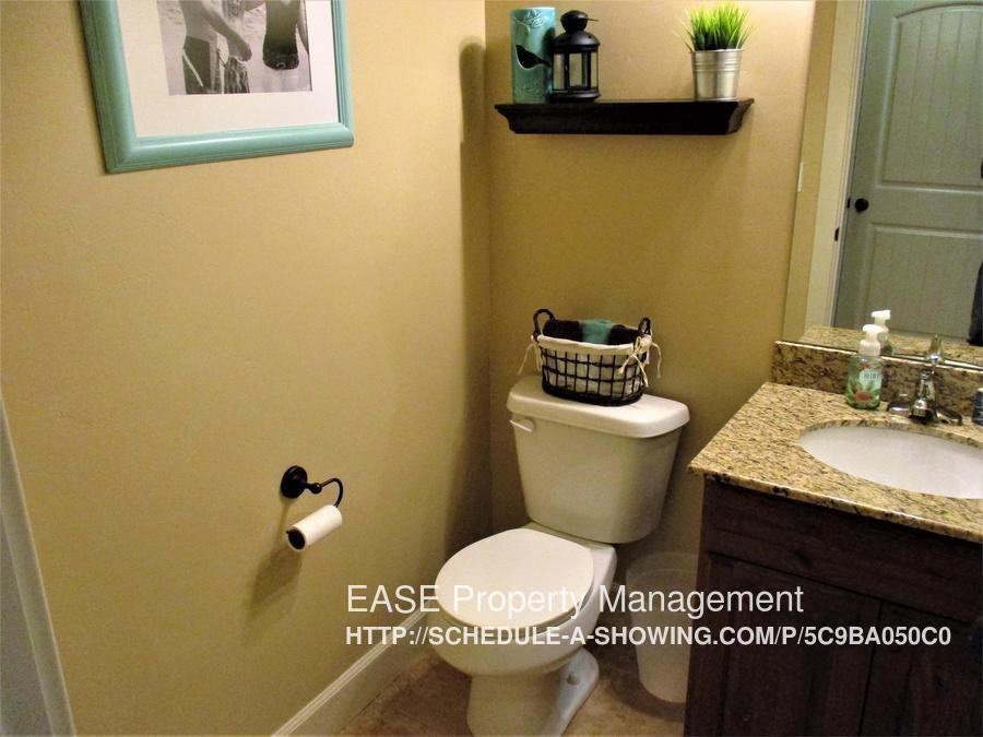 1222-1282 Baycrest Dr - Photo 3 of 17