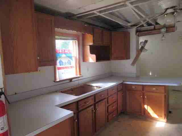 138-100 W Main St - Photo 3 of 5