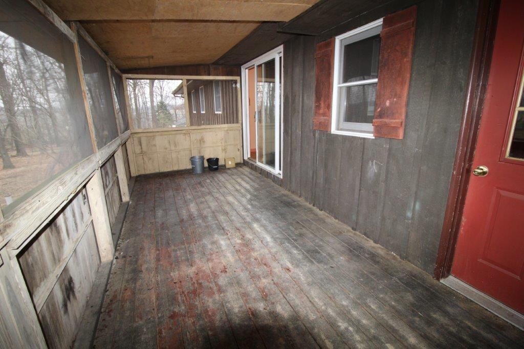 33 Camelia Ln - Photo 2 of 18