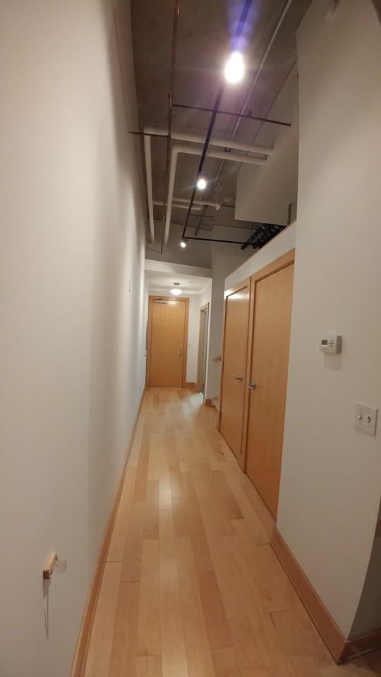 150 NE 2nd St - Photo 3 of 16