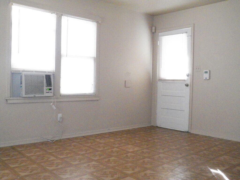 1121 Olive St #1121 - Photo 2 of 7