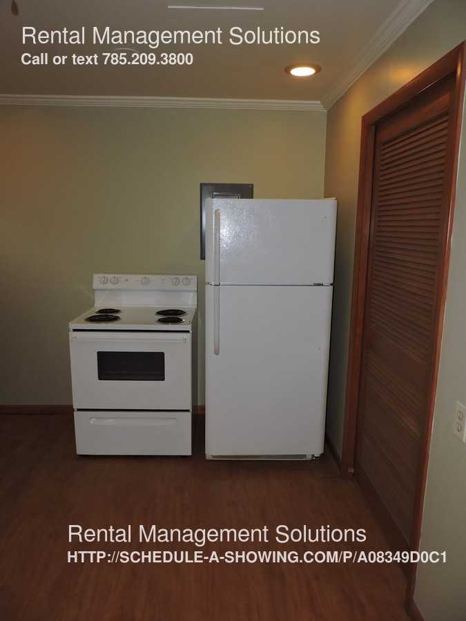 1012 NE Wabash Ave - Photo 3 of 9