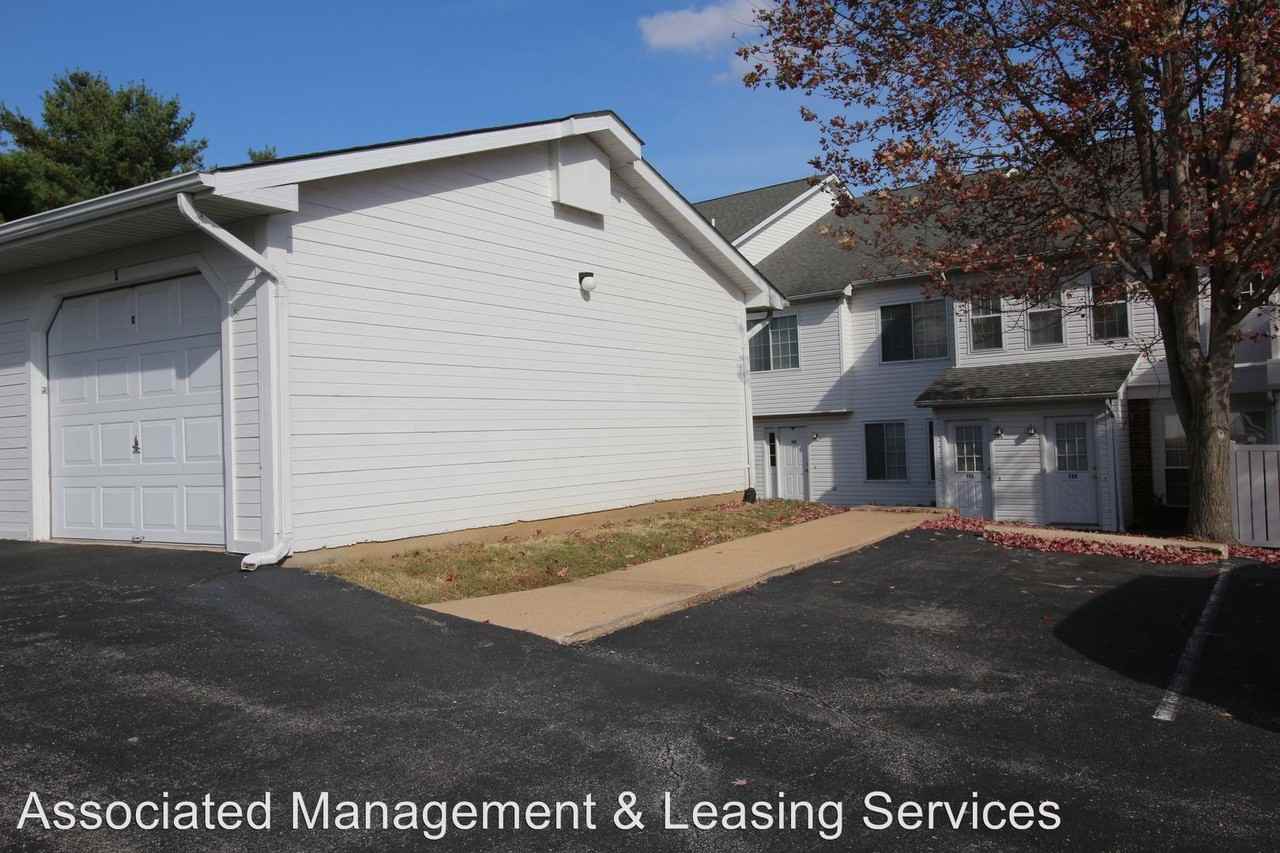 286 Carriage Ct - Photo 2 of 12