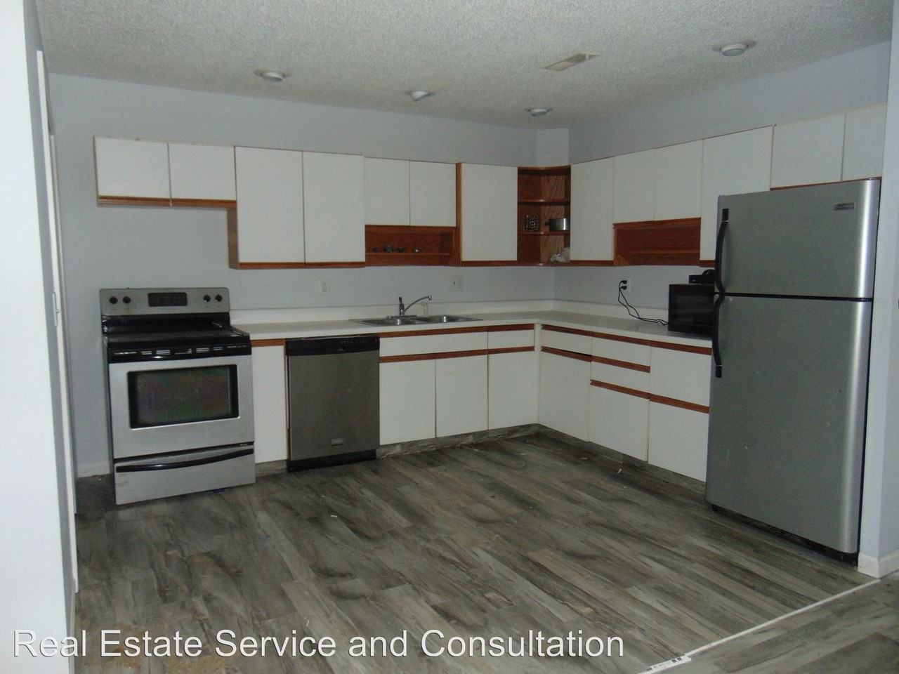 1000-1098 Lori Ln #A - Photo 3 of 9