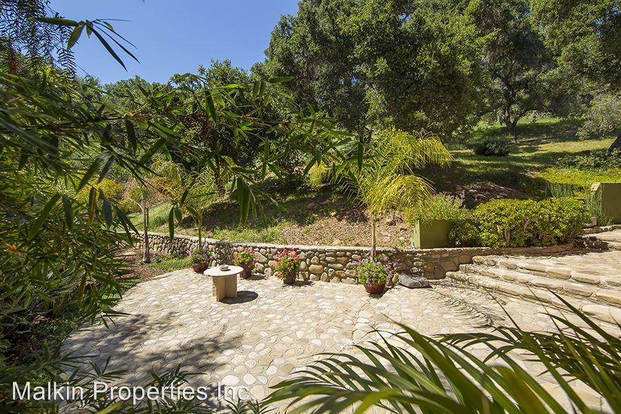 10618 Encino Dr - Photo 3 of 30