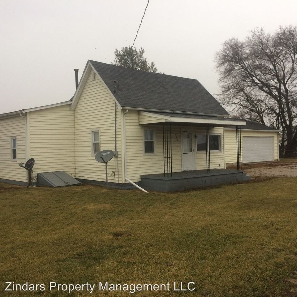 105 Burgess St - Photo 3 of 14