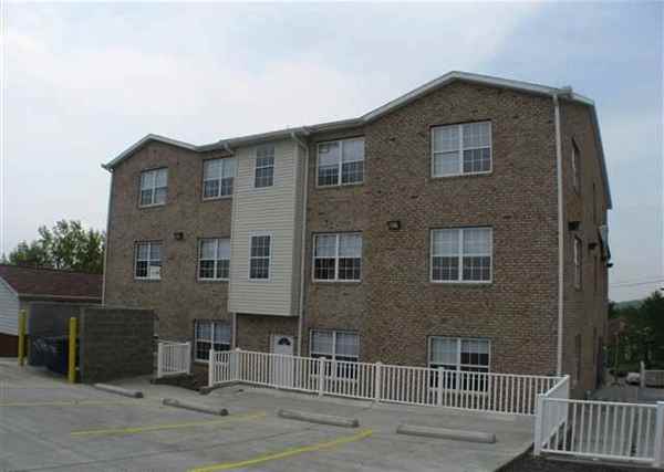 Barrister Heights Apartments University Ave, WV 26505