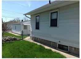 3839 English Ave - Photo 3 of 7
